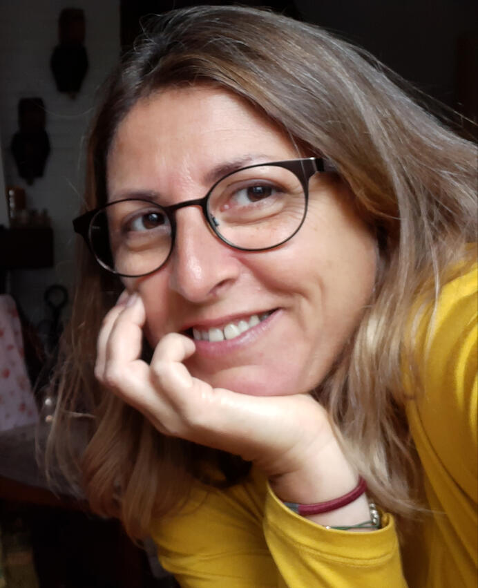 Alba Pineda La lateral Alba Pineda La lateral